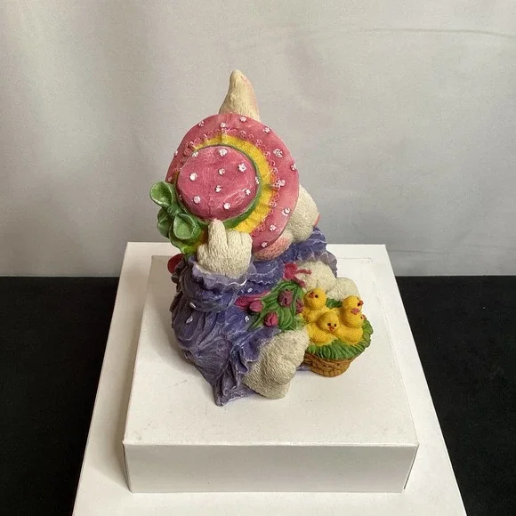 Resin Rabbit - Picture 2 of 4